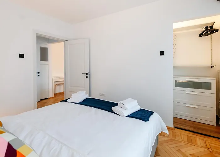 Serenity Downtown Apartman *